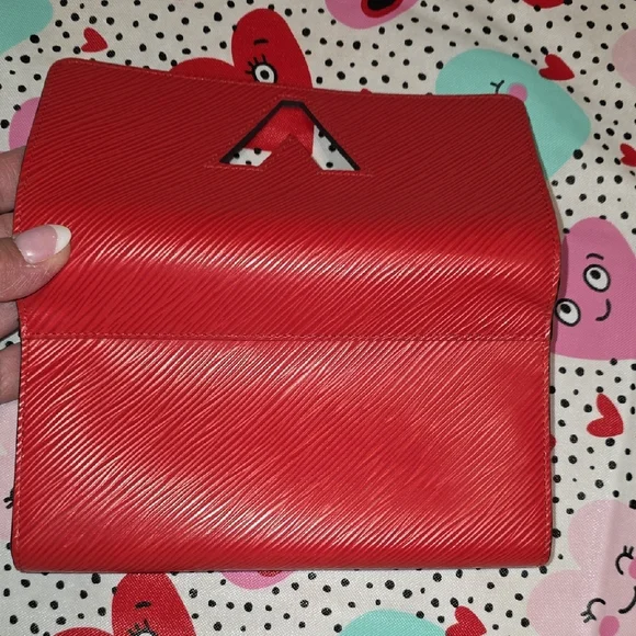 Louis Vuitton Coquelicot Epi Leather Twist Wallet - Picture 7 of 7